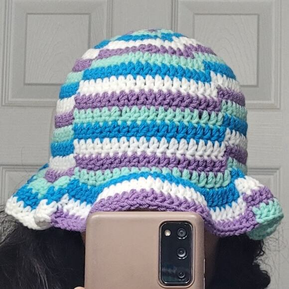 Handmade Crochet 70's Retro Chic Striped Bucket Hat - Picture 1 of 1